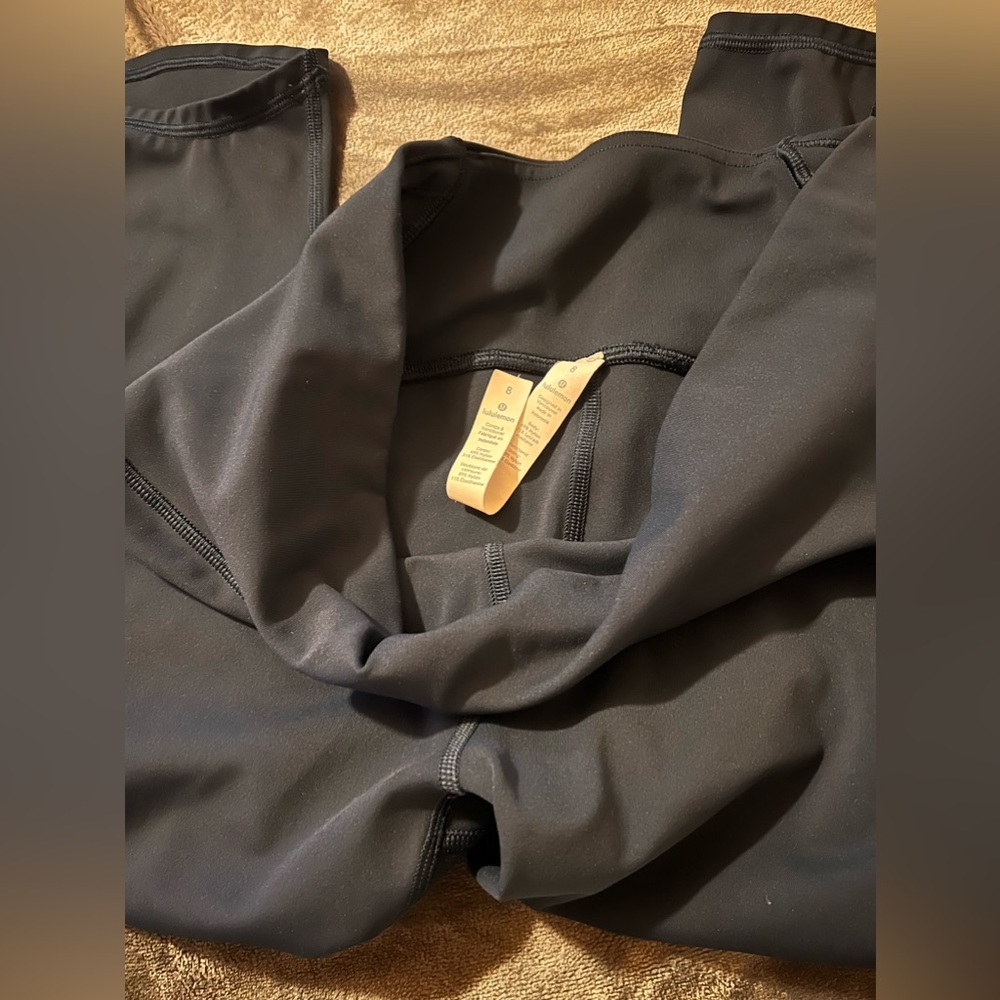 Lululemon Train Times Crop (17") Midnight Navy leggings size 8 sheer - Picture 3 of 5